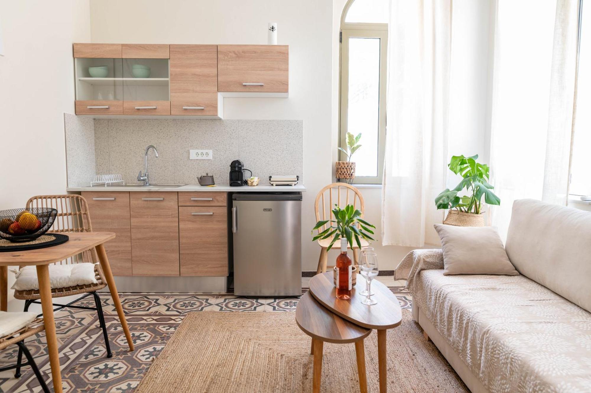 Kosnian City Suites Esterno foto