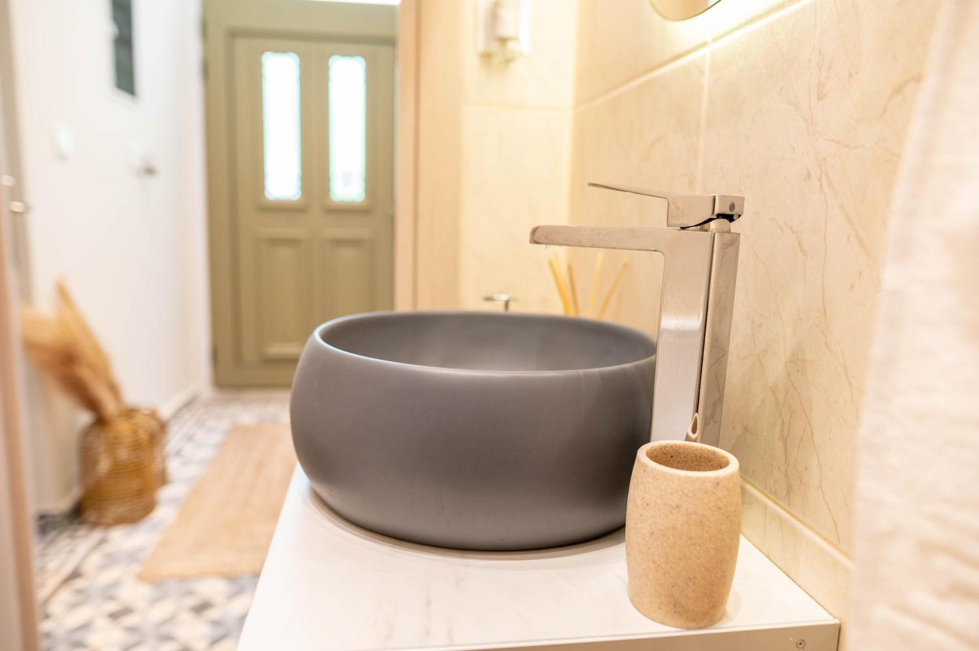 Kosnian City Suites Esterno foto